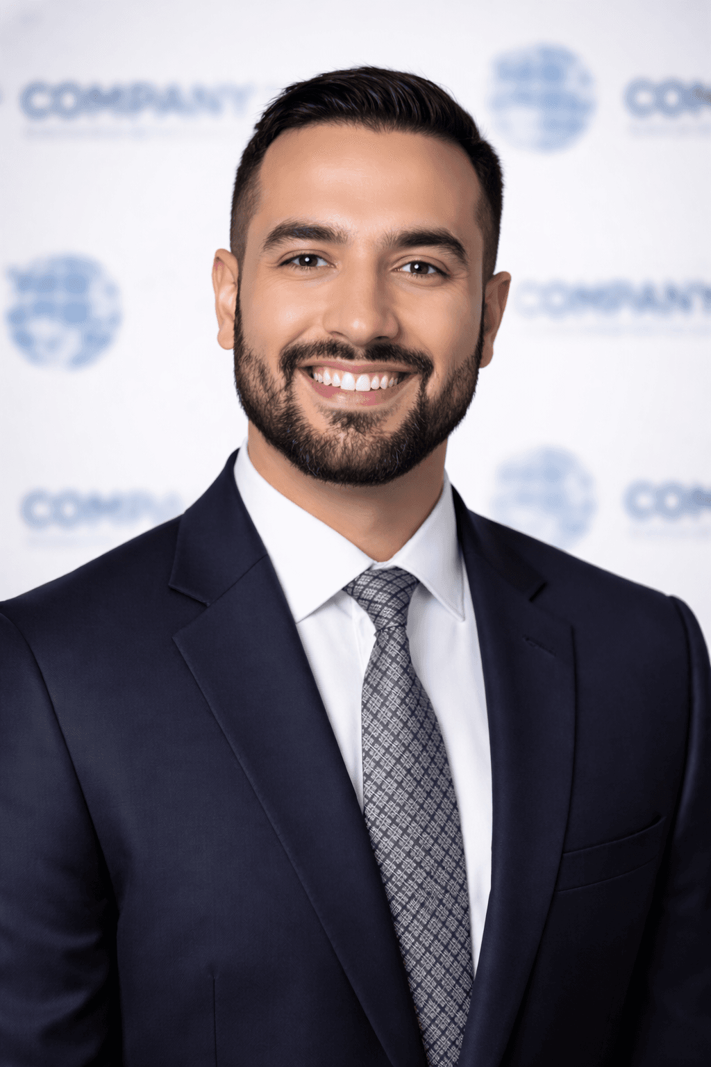 LinkedIn Profile Picture Ideas: Use GPT-4o to Stand Out!